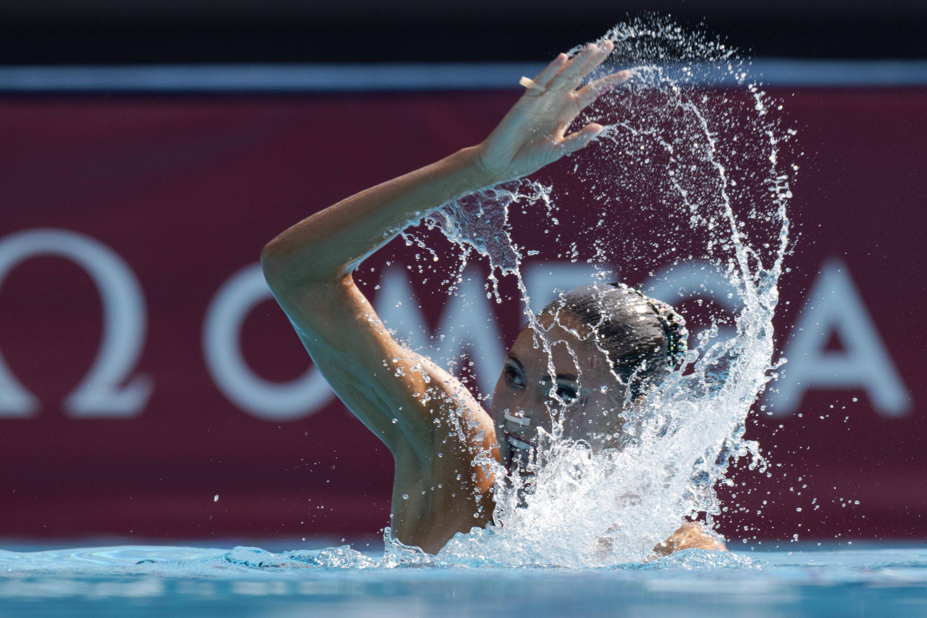 南非游泳选手在项目中获得胜利，表现亮眼
