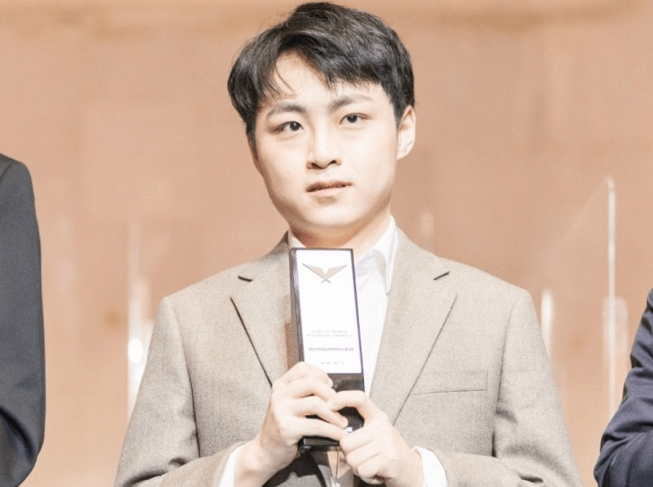 CLG力克TL,ShowMaker单局斩获MVP焦点之战成都决赛之夜,点燃全场激情 CLG力克TL,ShowMaker单局斩获MVP焦点之战成都决赛之夜,点燃全场激情